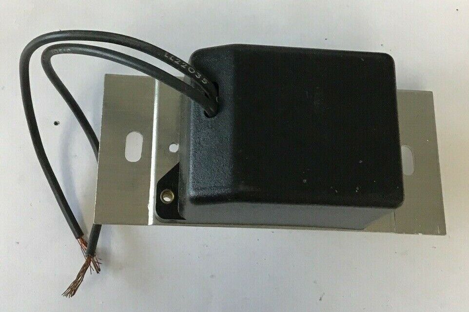 CARLON THYROCON PP600 INCANDESCENT DIMMER 120VAC 600W 60HZ