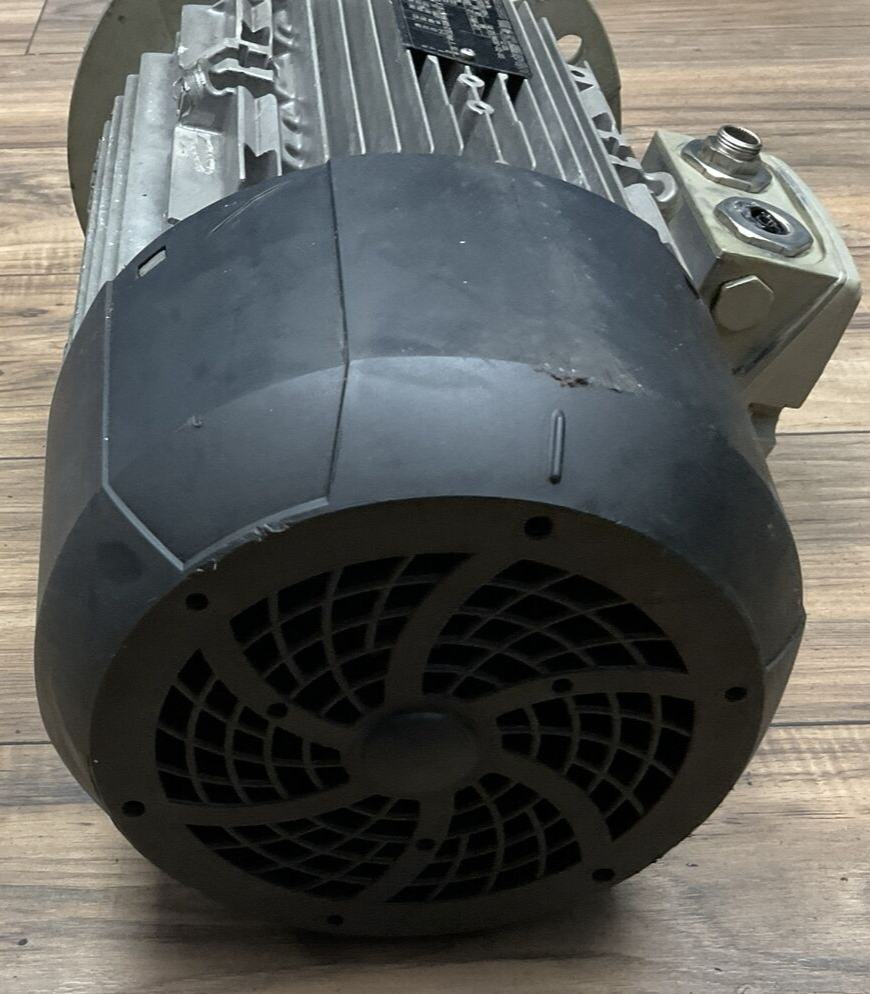 SIEMENS 1LE10231BB234FB4-Z MOTOR 460V 6.5A 1770RPM UD 1211/1483367-002-003
