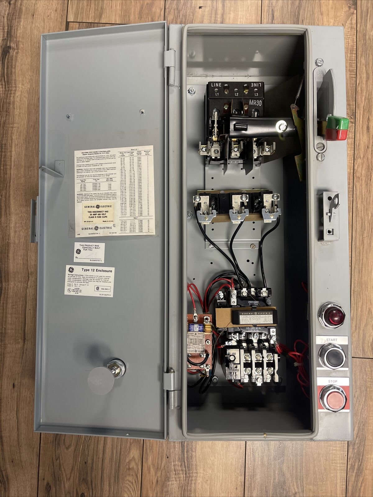 GE CR308C2042RADSJJ COMBINATION MAGNETIC STARTER SIZE 1 FUSIBLE 30A 600VAC 7.5HP