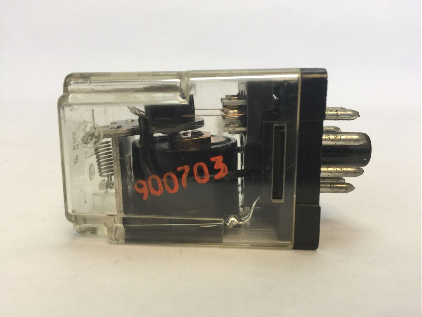 DAYTON 5X826E RELAY12A 120VAC 10A 250VAC 1/3HP 120VAC 1/2HP 250VAC COIL 24VAC