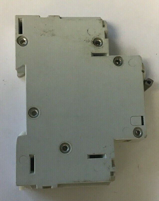 ALLEN BRADLEY 1492-CB1 G100 CIR.BREAKER 277VAC 65VDC 10A 2HP SER.C**(LOTOF10)**