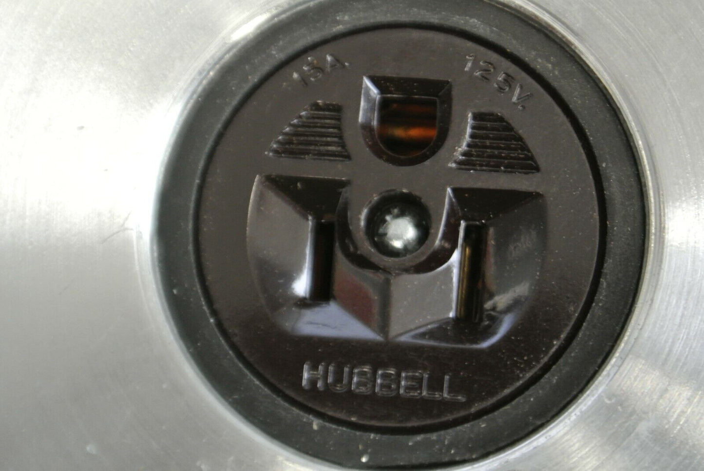 SQUARE D G-608-BX-S3 / FLUSH FLOOR RECEPTACLE / NEW SURPLUS 45123-105-01 HUBBELL