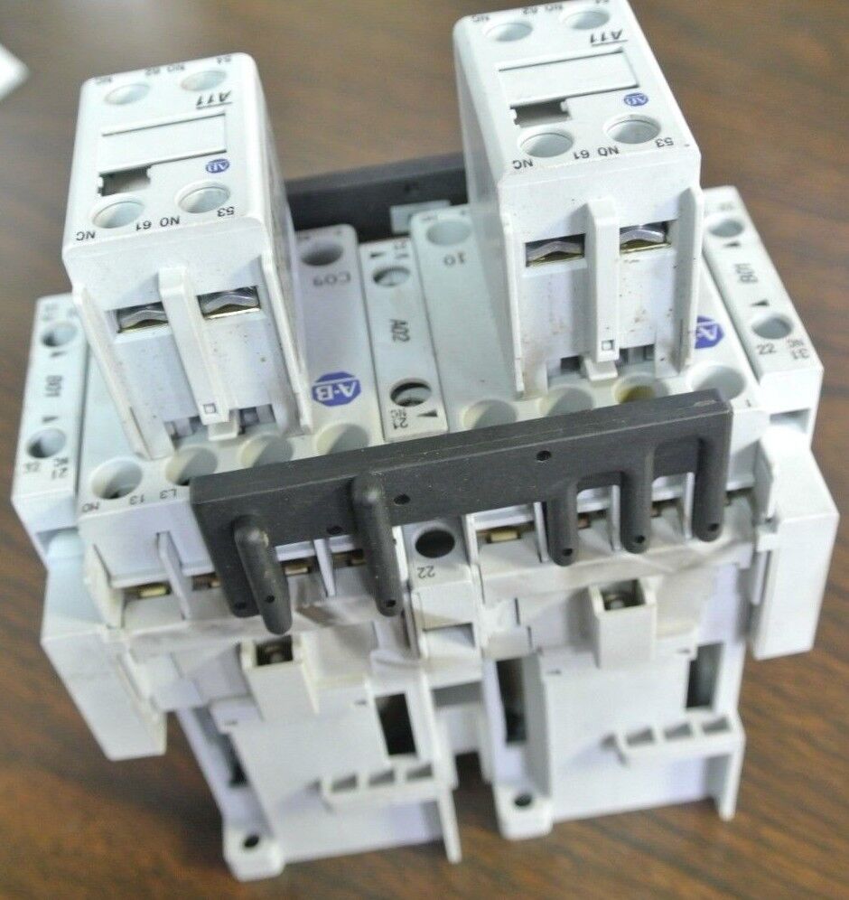 ALLEN-BRADLEY 104-C09UDJ22 REVERSING CONTACTOR incl. 100-FSD250 + 100-F + 100-S
