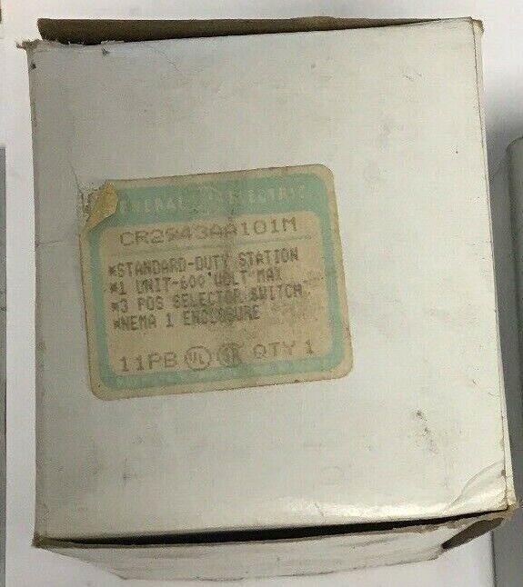 GE CR2943AA101M STANDARD-DUTY STATION 600V 3POS SELECTOR SWITCH NEMA 1 ENCLOSURE