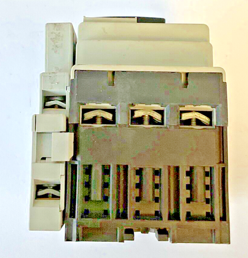 ALLEN BRADLEY 140M-C2E-B25 SER.B MOTOR PROTECTOR W/140-C-A AUX CONTACT SER.A
