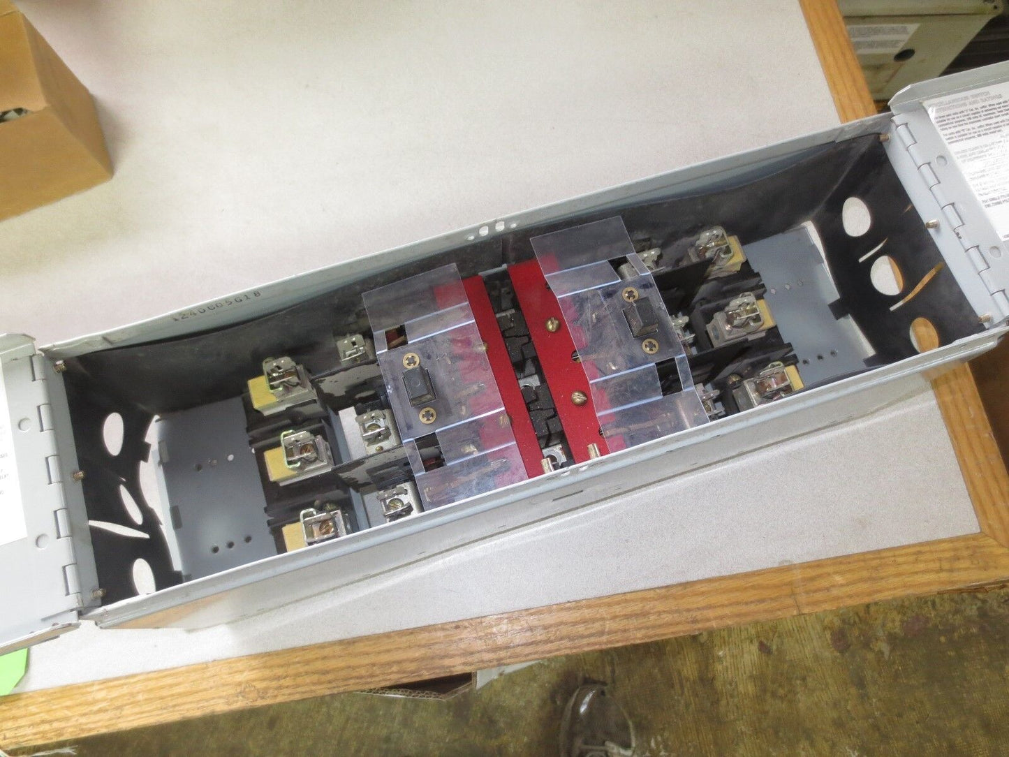 CUTLER-HAMMER FDPWT3211R FUSIBLE MISCELLANEOUS SWITCH - 30A, 240VAC