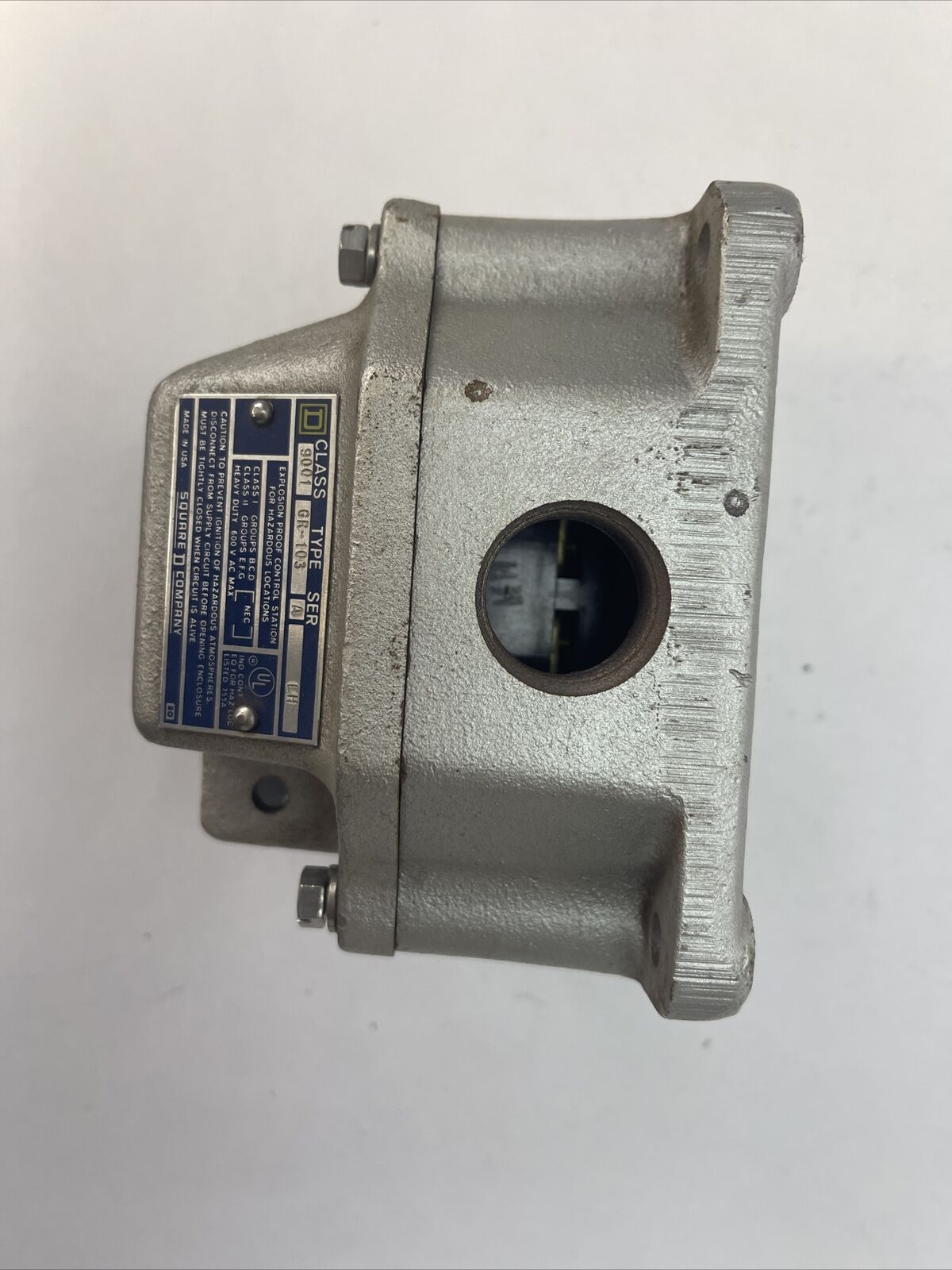 SQUARE D CLASS 9001 TYPE GR-103 SER A PUSHBUTTON STOP STATION 600VAC