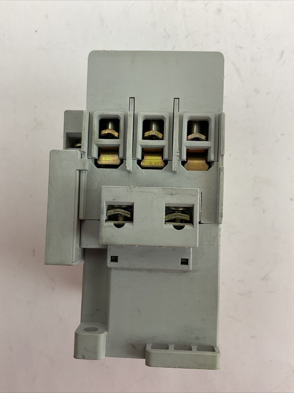 ALLEN BRADLEY 100-C37*00 SER C CONTACTOR 600VAC 60AMP 30HP 3PH COIL 120V 100-S