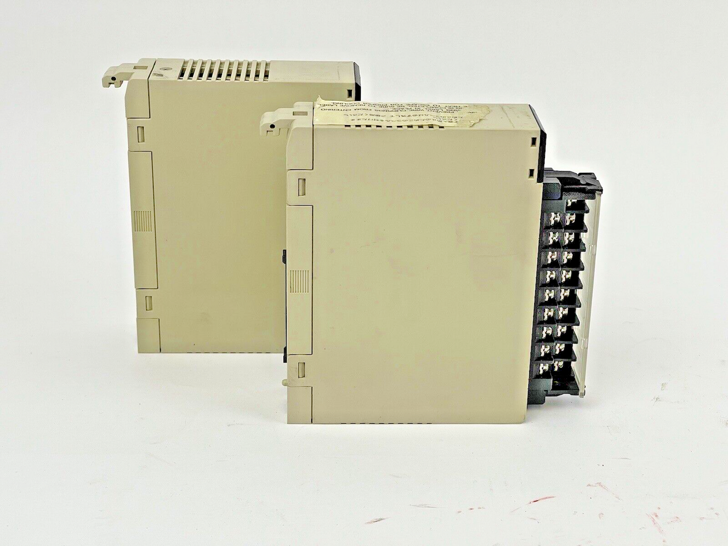 OMRON *LOT OF 2* - C200H-ID212 -PLC Expansion Module Input 16 Input; 12- 24 V dc