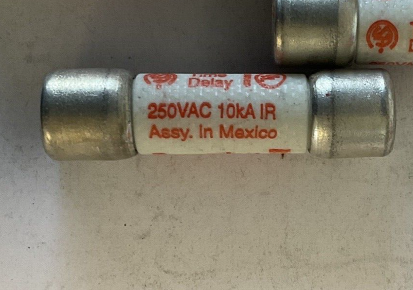 FERRAZ SHAWMUT TRM25 25A 250VAC ***LOTOF35***