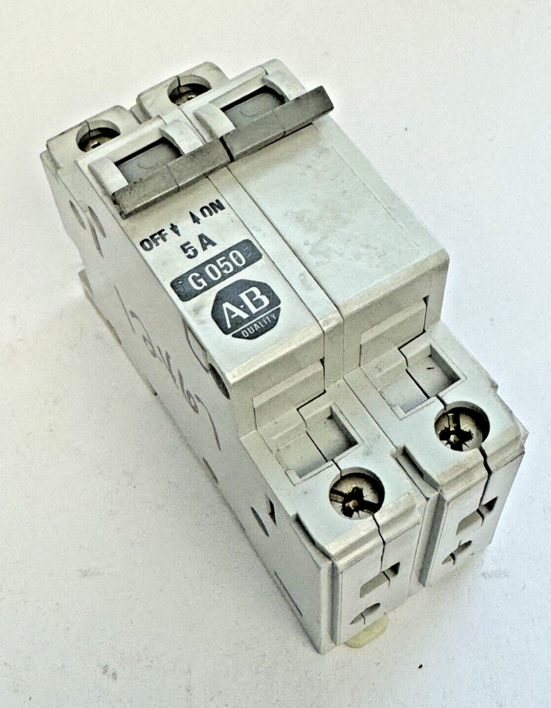 ALLEN-BRADLEY - 1492-CB2-G050 SER. B - MOTOR CONT. - 2P, 5 A, 277 V