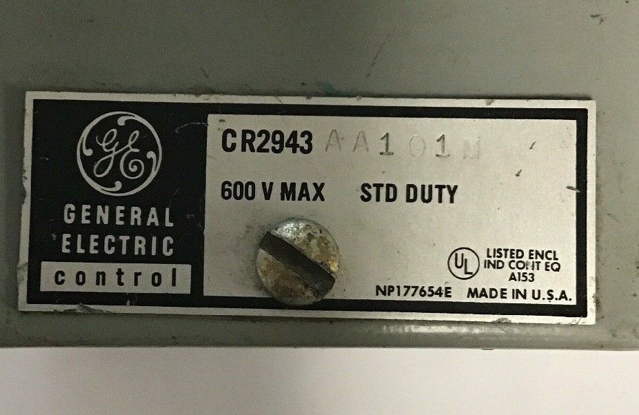 GE CR2943AA101M STANDARD-DUTY STATION 600V 3POS SELECTOR SWITCH NEMA 1 ENCLOSURE