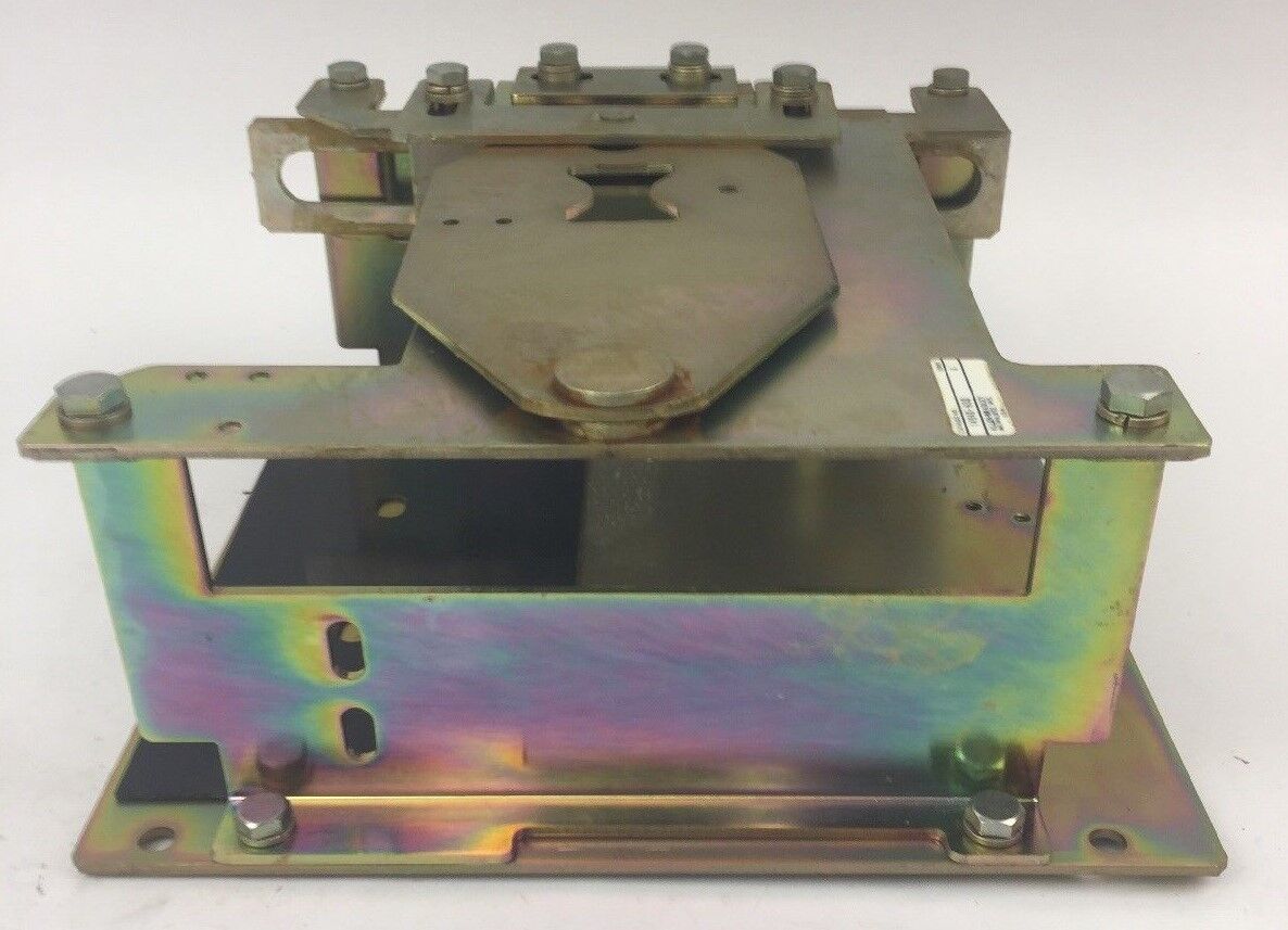 ALLEN BRADLEY 1494D-N30 FLANGE MOUNTED OPERATOR SLIDE MECHANISM