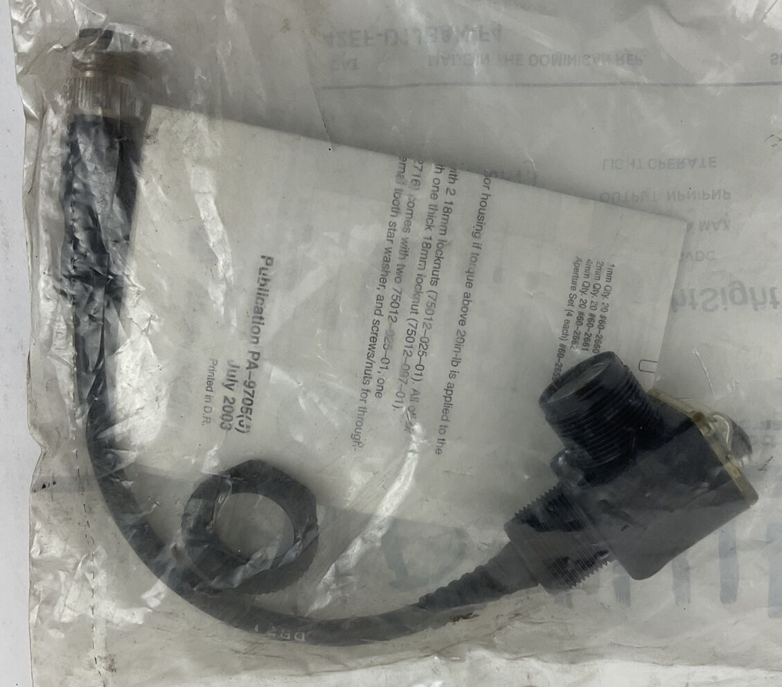 ALLEN BRADLEY 42EF-D1JBAK-F4 PHOTOSWITCH DIFFUESE SENSOR 0.5MM 11-30VDC SER.A