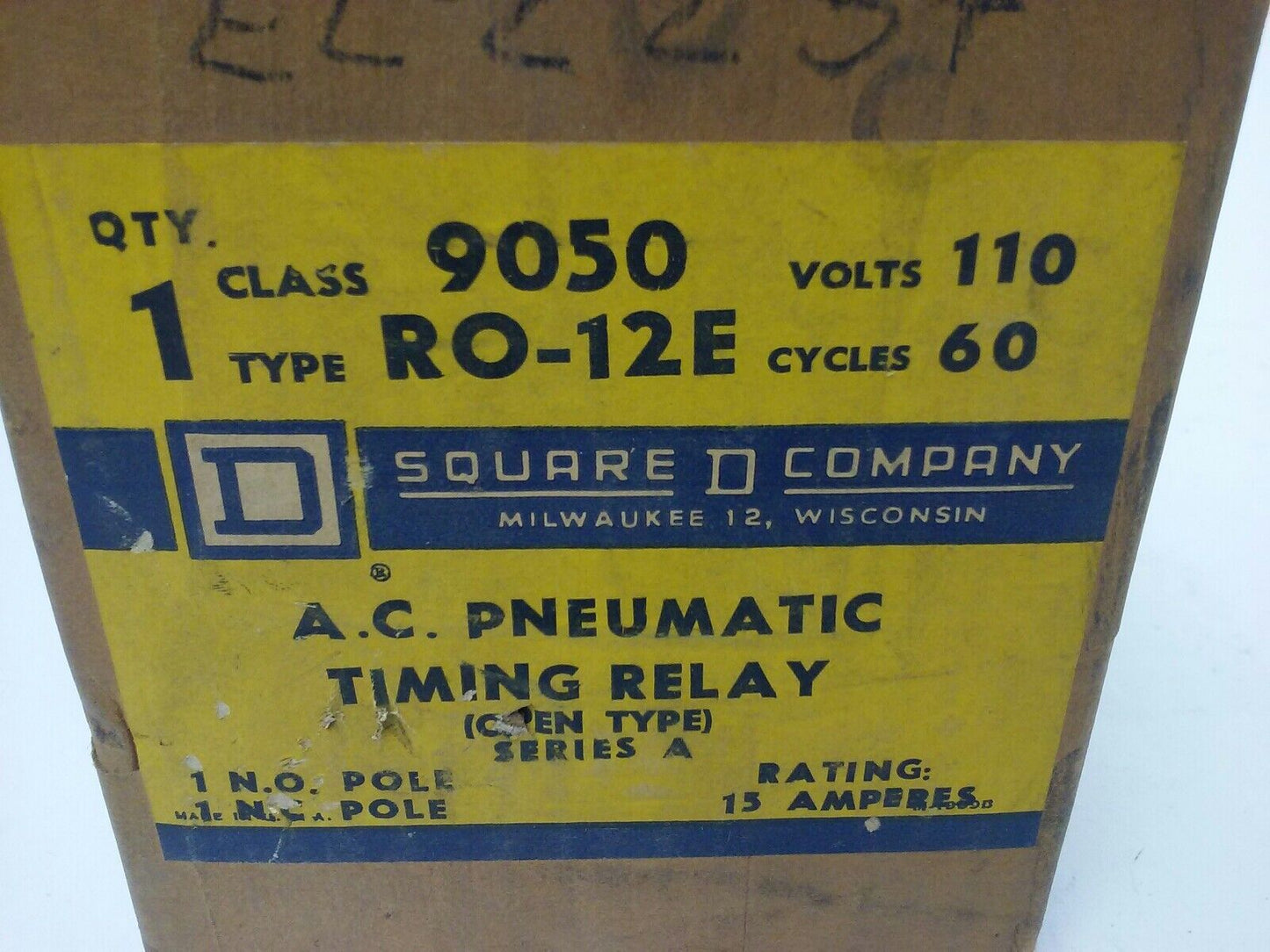 SQ. D CLASS 9050 TYPE RO-12E SER.A, AC PNEUMATIC TIMING RELAY, 110V,60HZ,15A,NEW