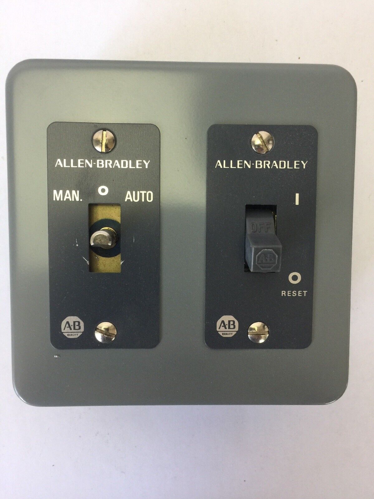 ALLEN BRADLEY 600-TAX9 MANUAL MOTOR STARTER SERIES B