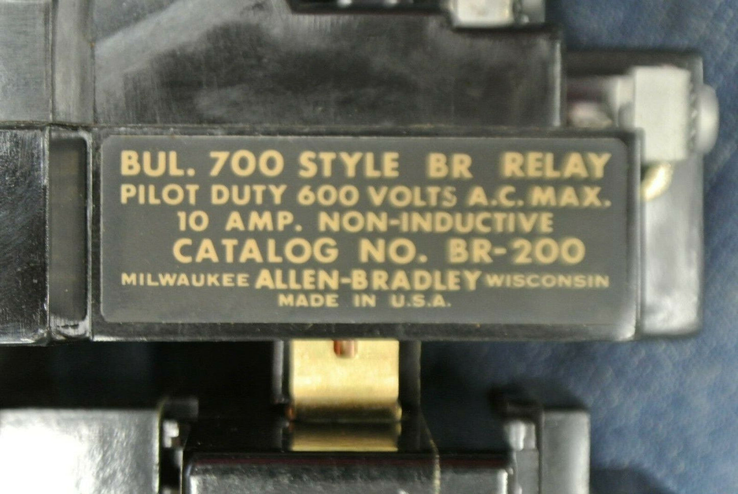 ALLEN-BRADLEY 700-BR200 TYPE BR AC RELAY / 2 POLE / 110V / 2 N.O. / NEW SURPLUS