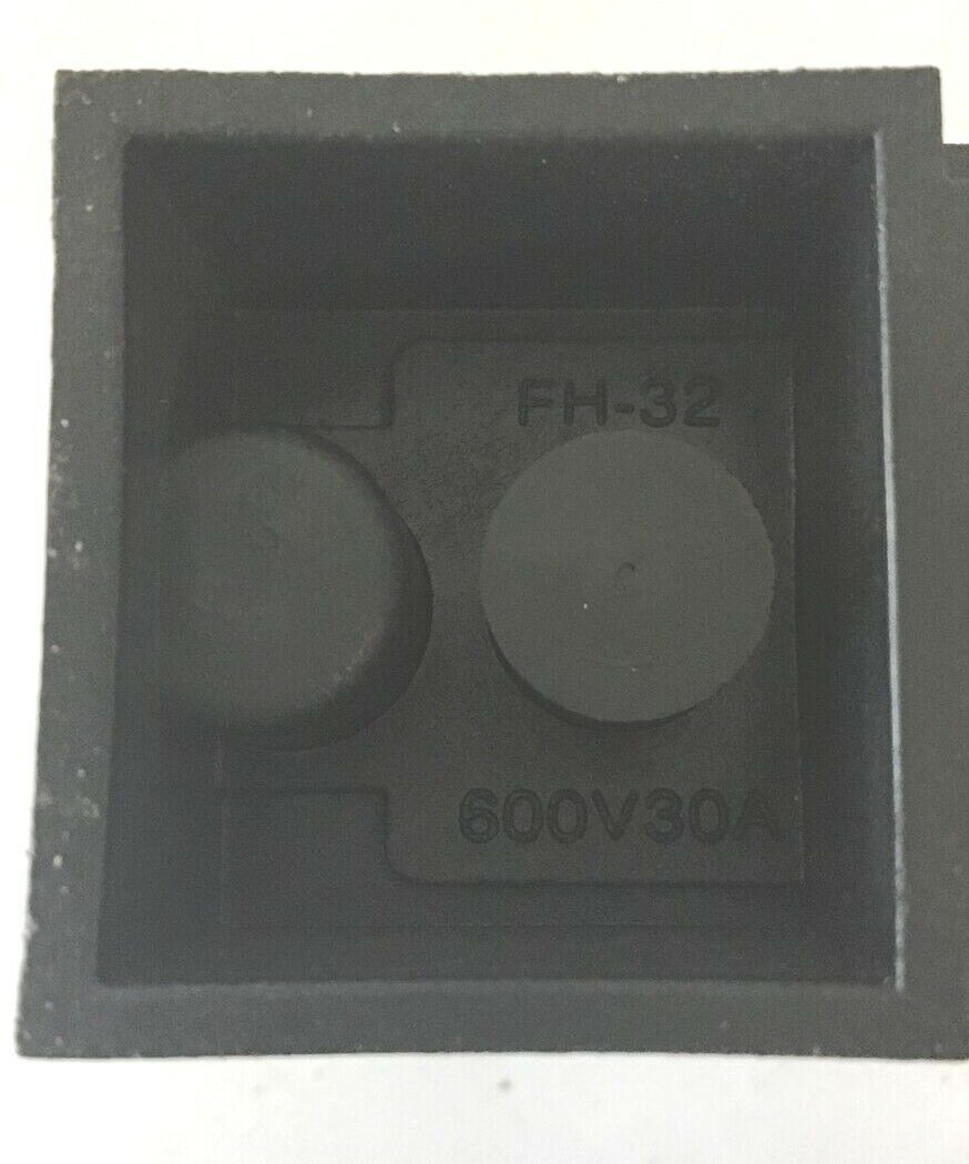 YOSHIDA FH-32 FUSE HOLDER 600VAC 30A ***LOTOF3***