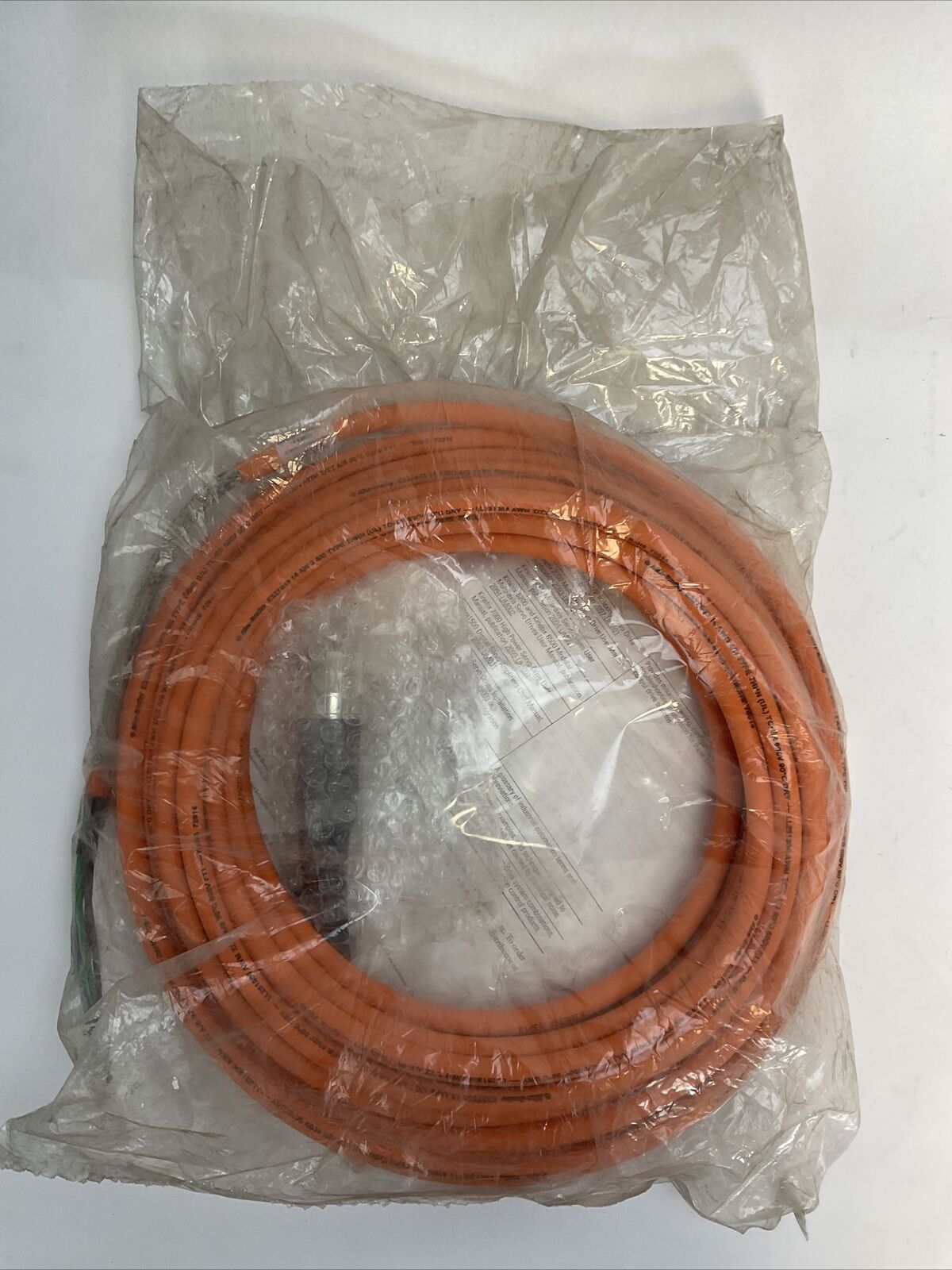 ALLEN BRADLEY 2090-CPWM7DF-14AA12 SER A POWER CABLE WITH SPEED TEC DIN CONNECTOR