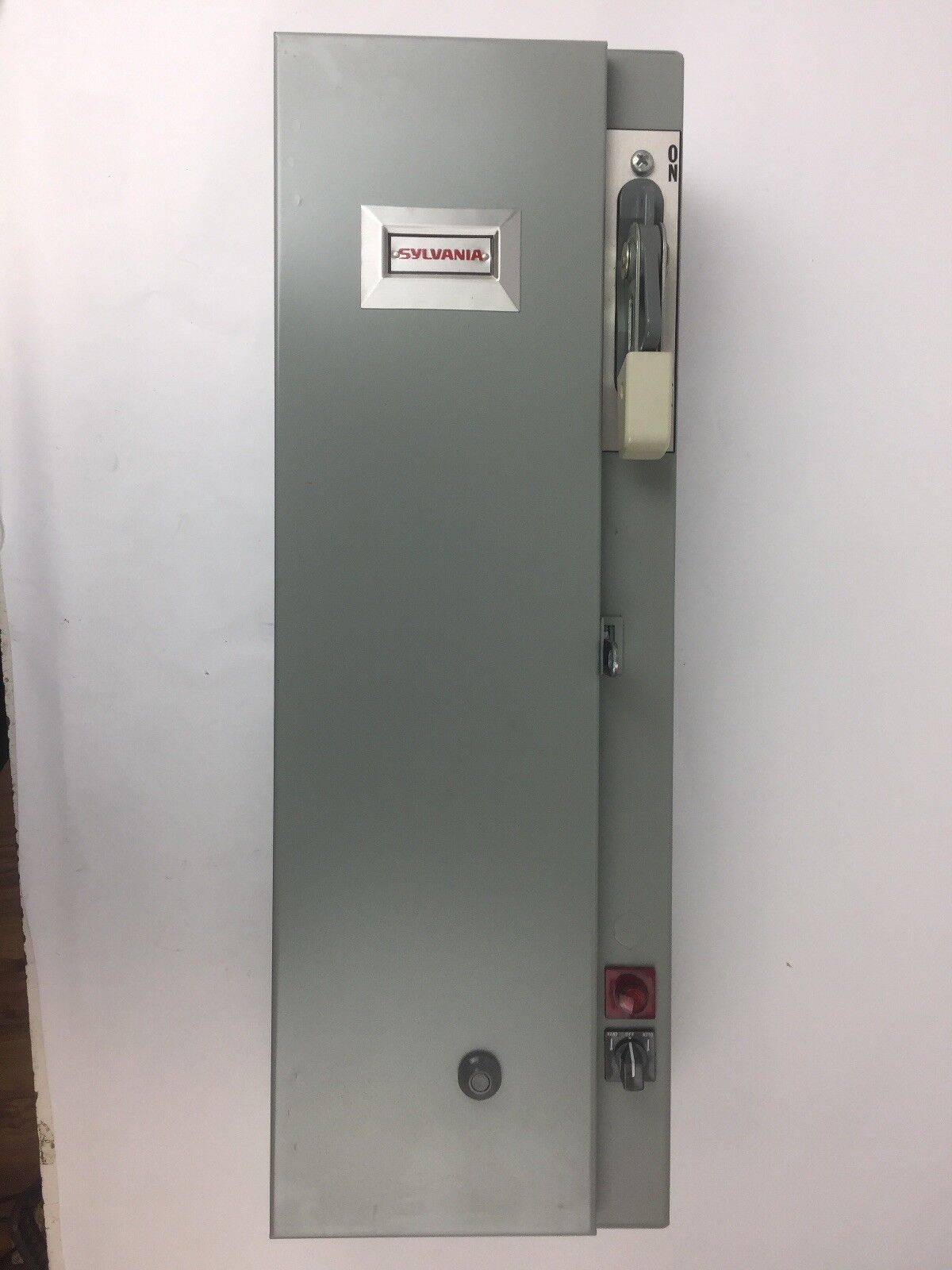 SYLVANIA T18AB31603-T46L A.C. MAGNETIC COMBINATION STARTER 30A 600V COIL 110-120