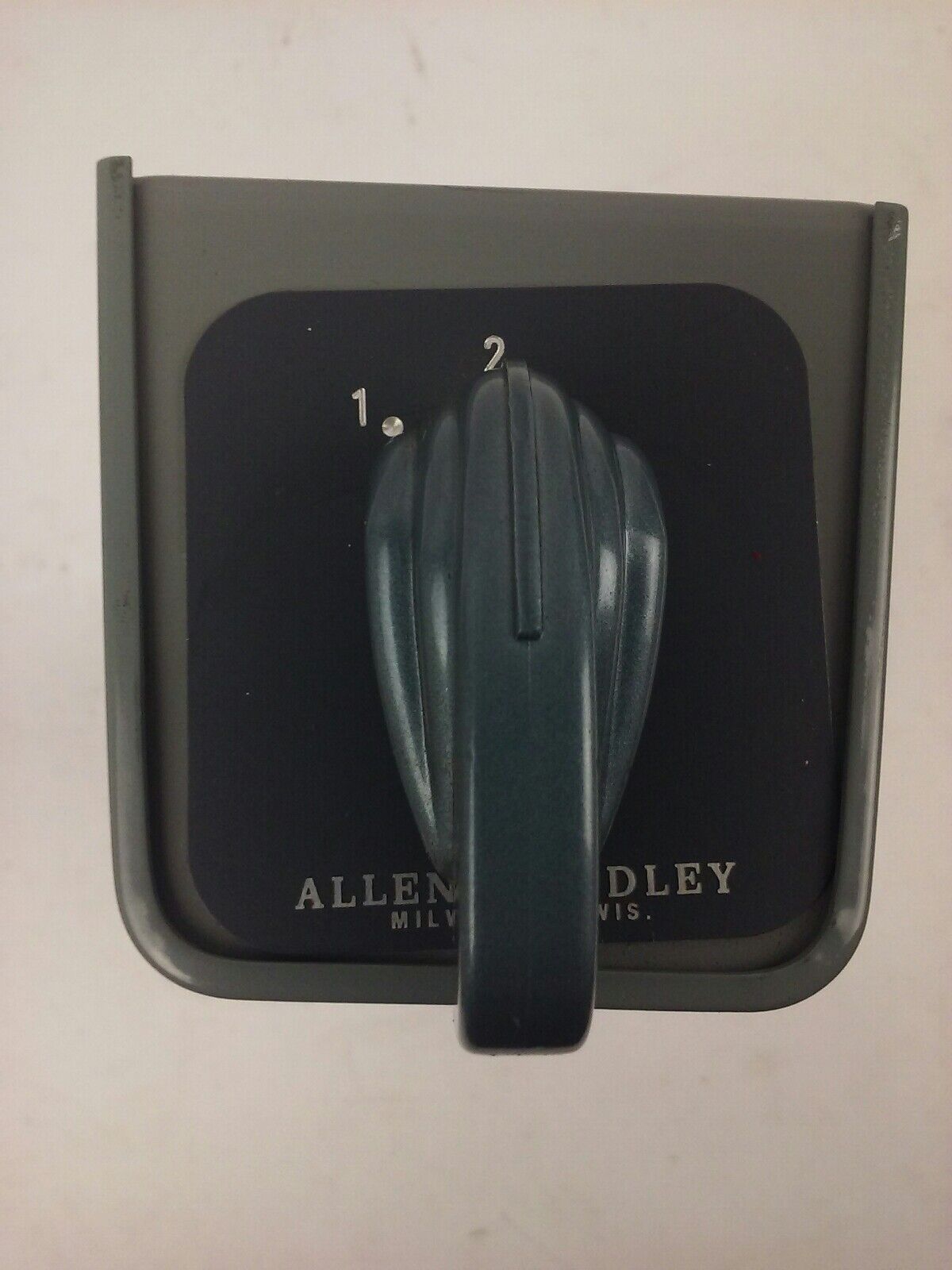 ALLEN BRADLEY 806-C102 SER. A, ROTARY PILOT SWITCH, 10A @ 600VAC,1A @ 115VDC,10P