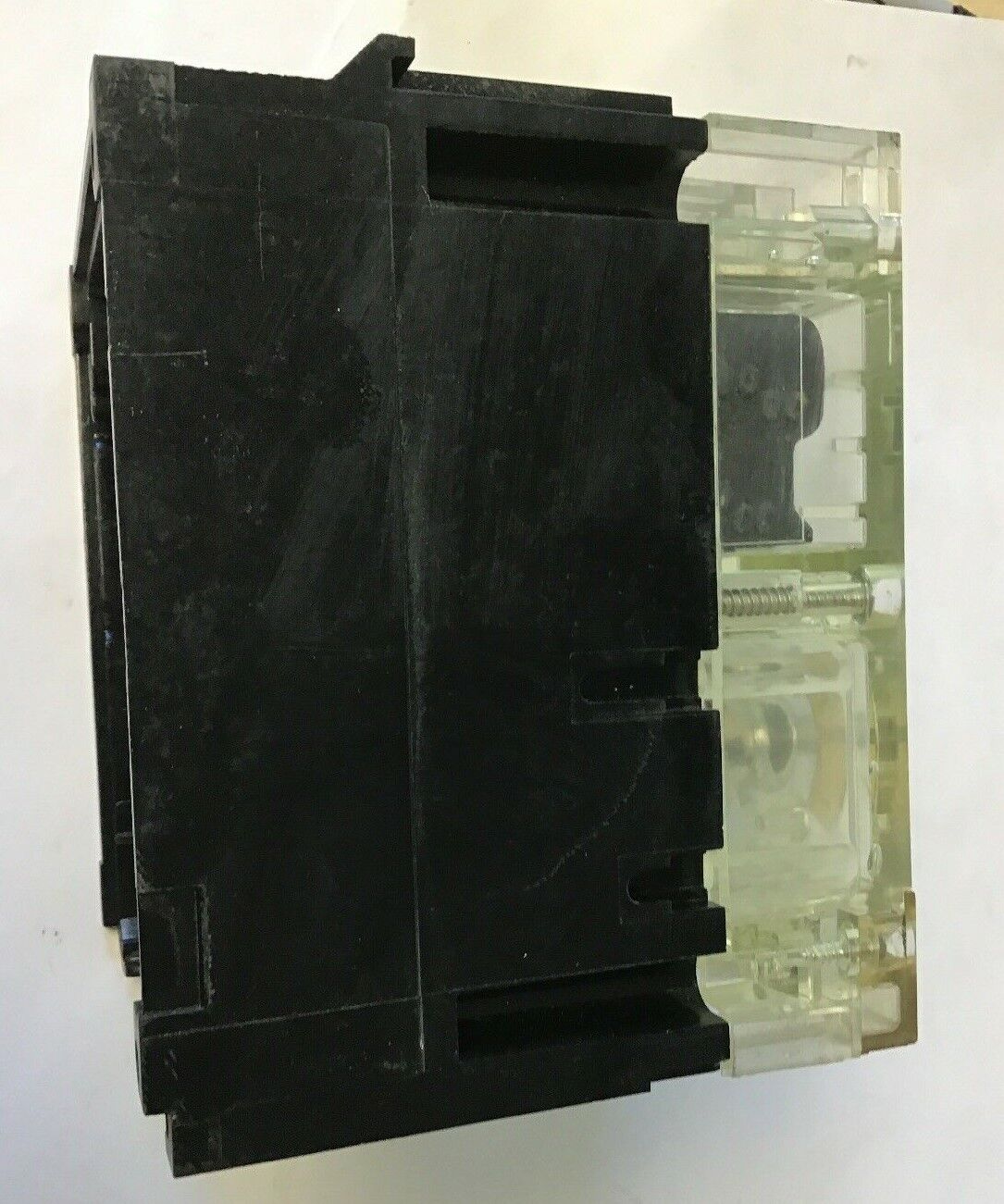 KLOCKNER MOELLER N6 L-32-NA CIRCUIT INTERRUPTER 600VAC 32A