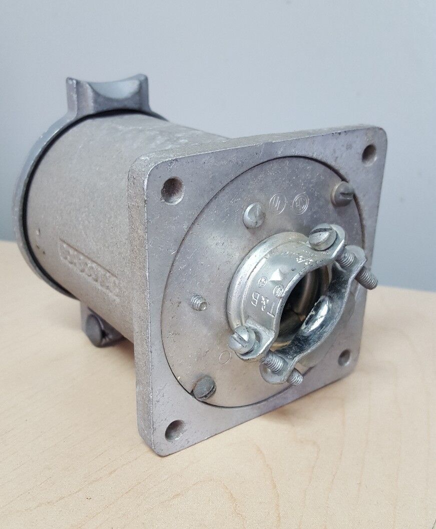 AH & H 60 Amp 600 Vac Receptacle