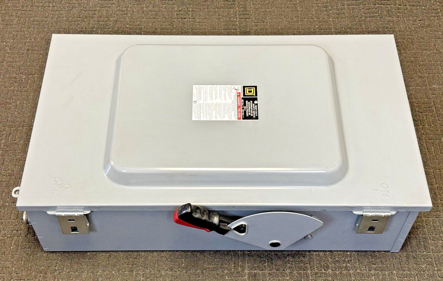 SQUARE D - H364AWK SER. F06 - SINGLE THROW FUSIBLE DISCONNECT SWITCH -200A, 600V