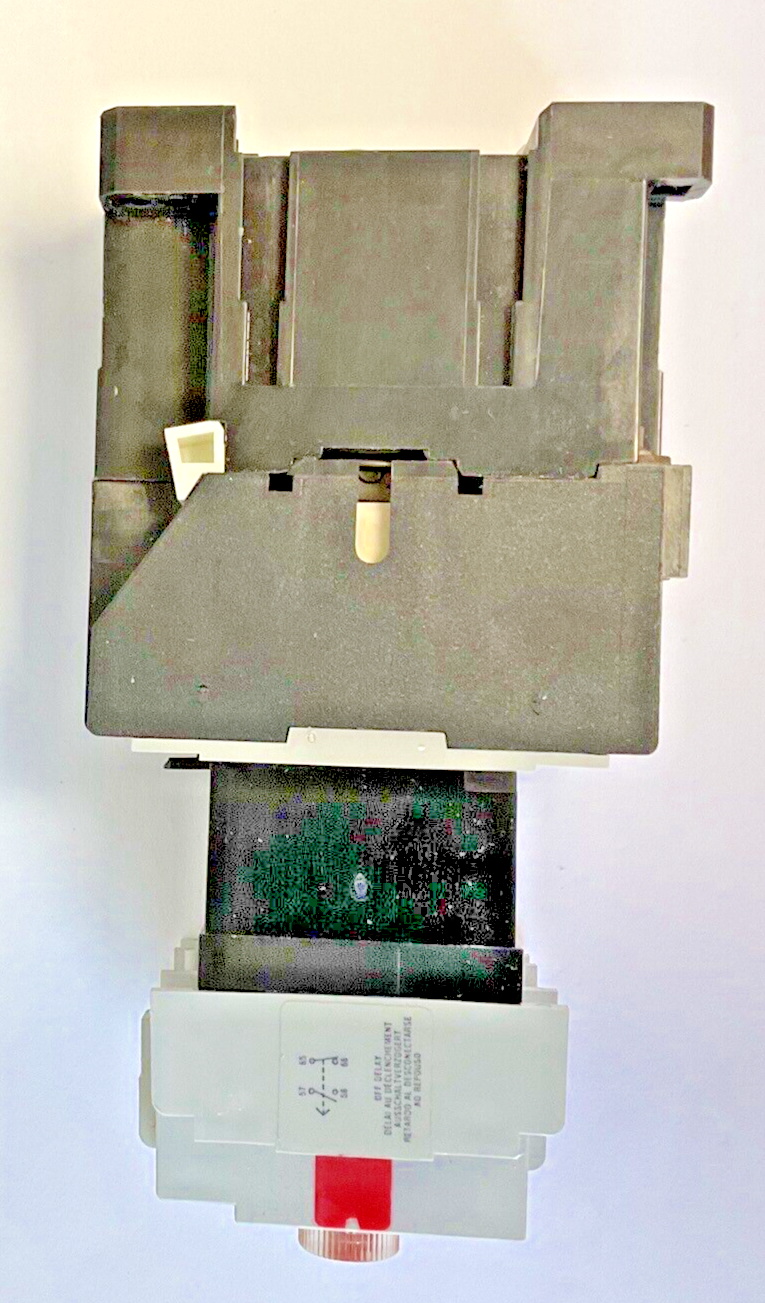 ALLEN-BRADLEY 700-F220A1 SER. C CONTROL RELAY / 196-FTB SER.B TIMER