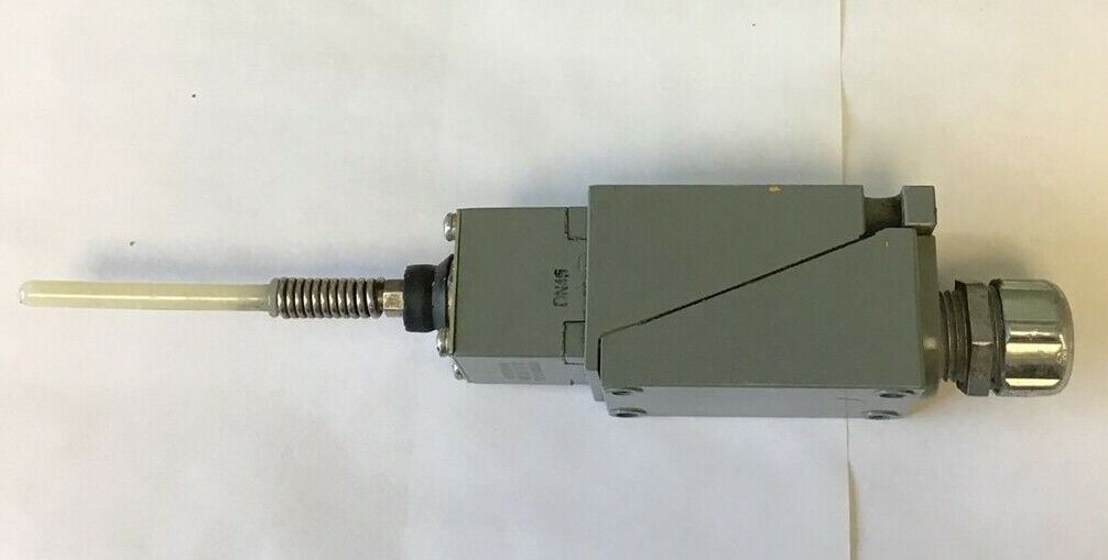 ALLEN BRADLEY 802T-WSP OILTIGHT LIMIT SWITCH SER.J