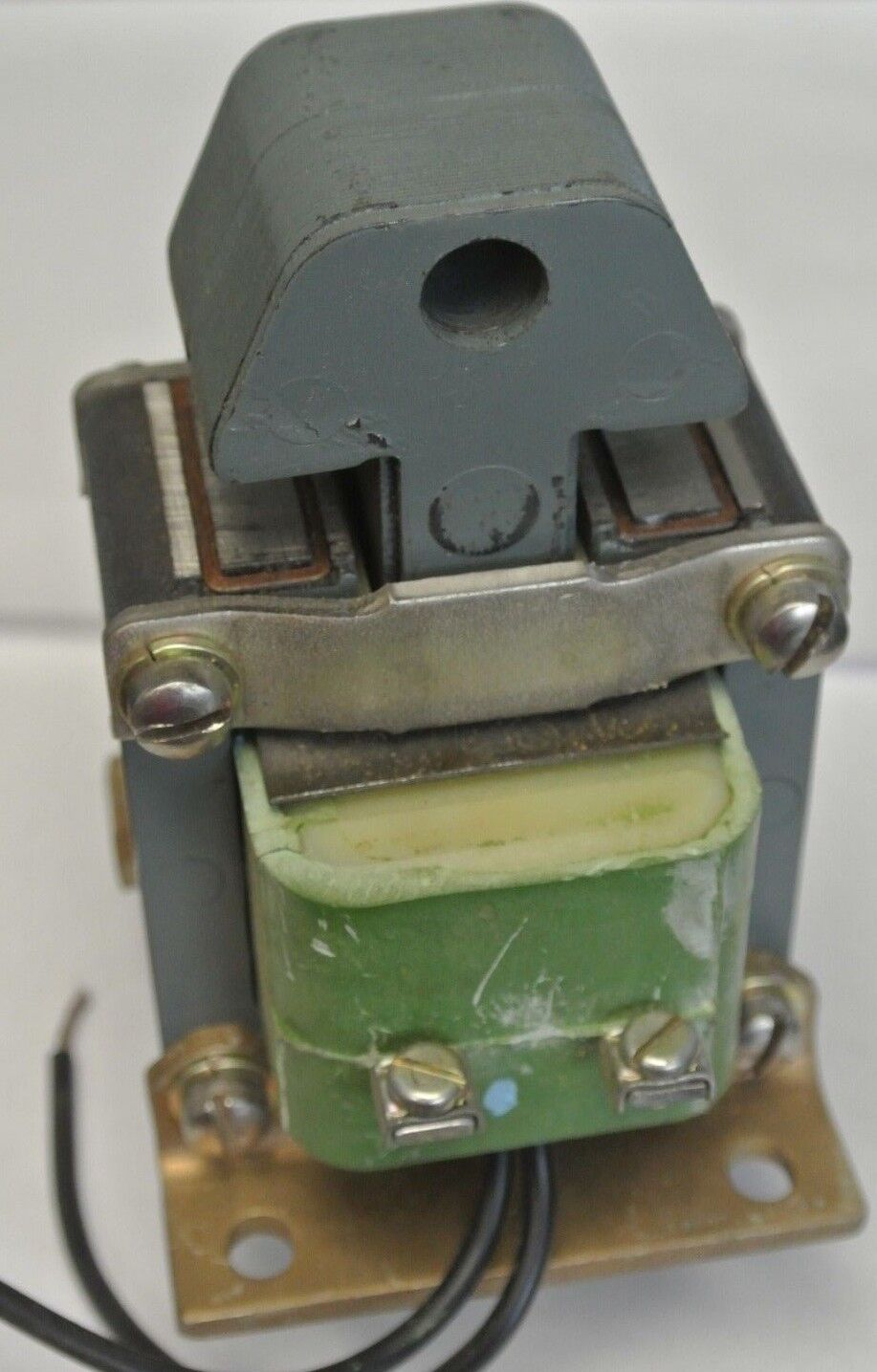 GENERAL ELECTRIC CR9500C104A2A - SOLENOID, PUSH TYPE - 115V/60Hz - NEW SURPLUS