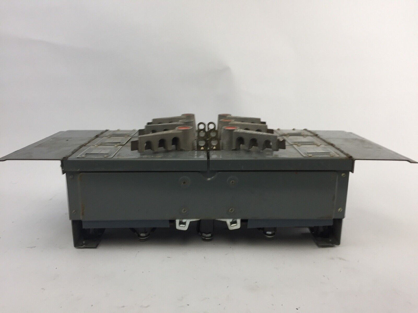 Federal Pacific QMQB-3332C Fusible Panelboard Switch 30 Amp 240VAC 3-POLE 3HP