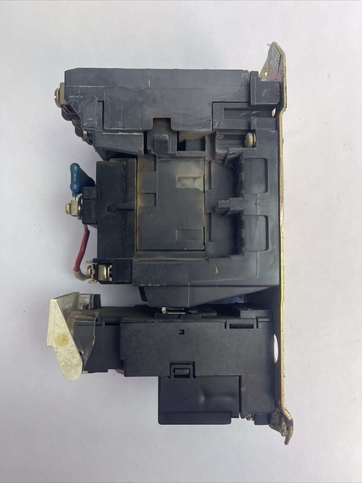 ALLEN BRADLEY 509-BOD-A2D SER B SIZE 1 STARTER 27A 600VAC 10HP 592-A2DA 1-2.9A