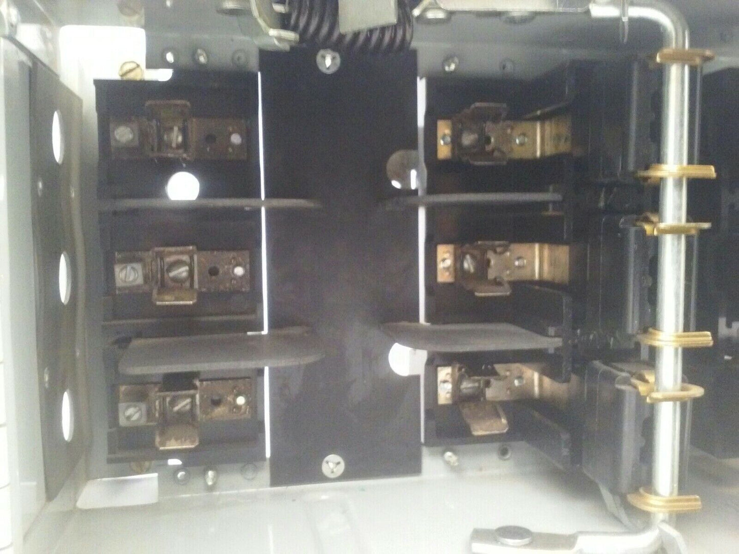 GOULD ITE V7E3611 TWIN VACU BREAK CLAMPMATIC SWITCH 3P 3PH 30A 600V 20HP