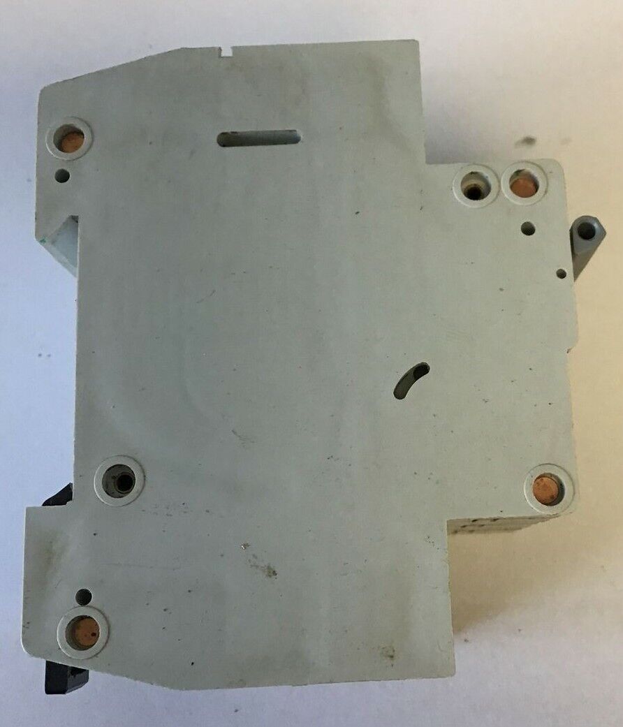 ALLEN BRADLEY 1492-SP3C100 CIRCUIT BREAKER SER.C 415VAC 10A