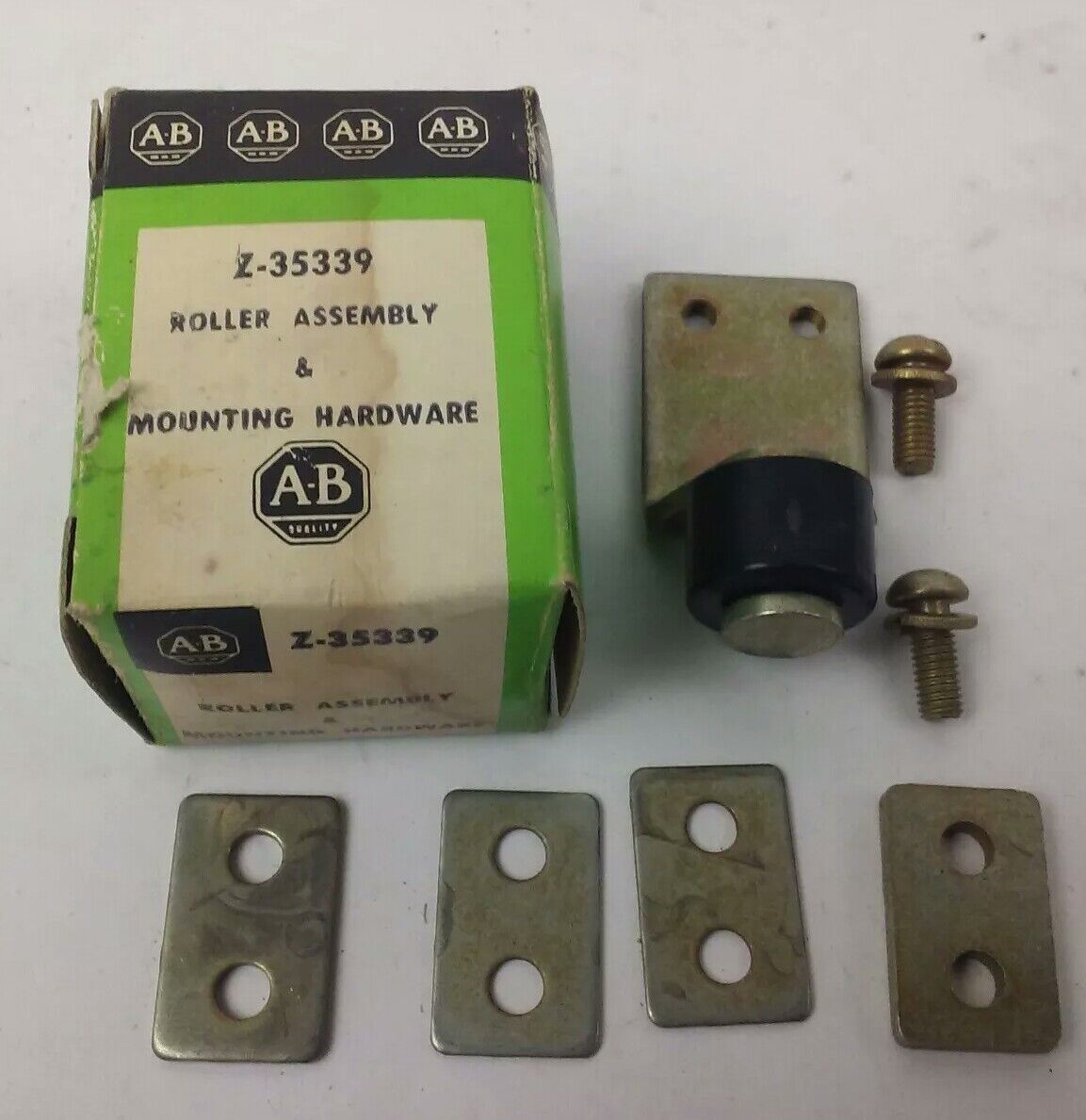ALLEN BRADLEY 1494F-L4 DOOR HARWARE KIT