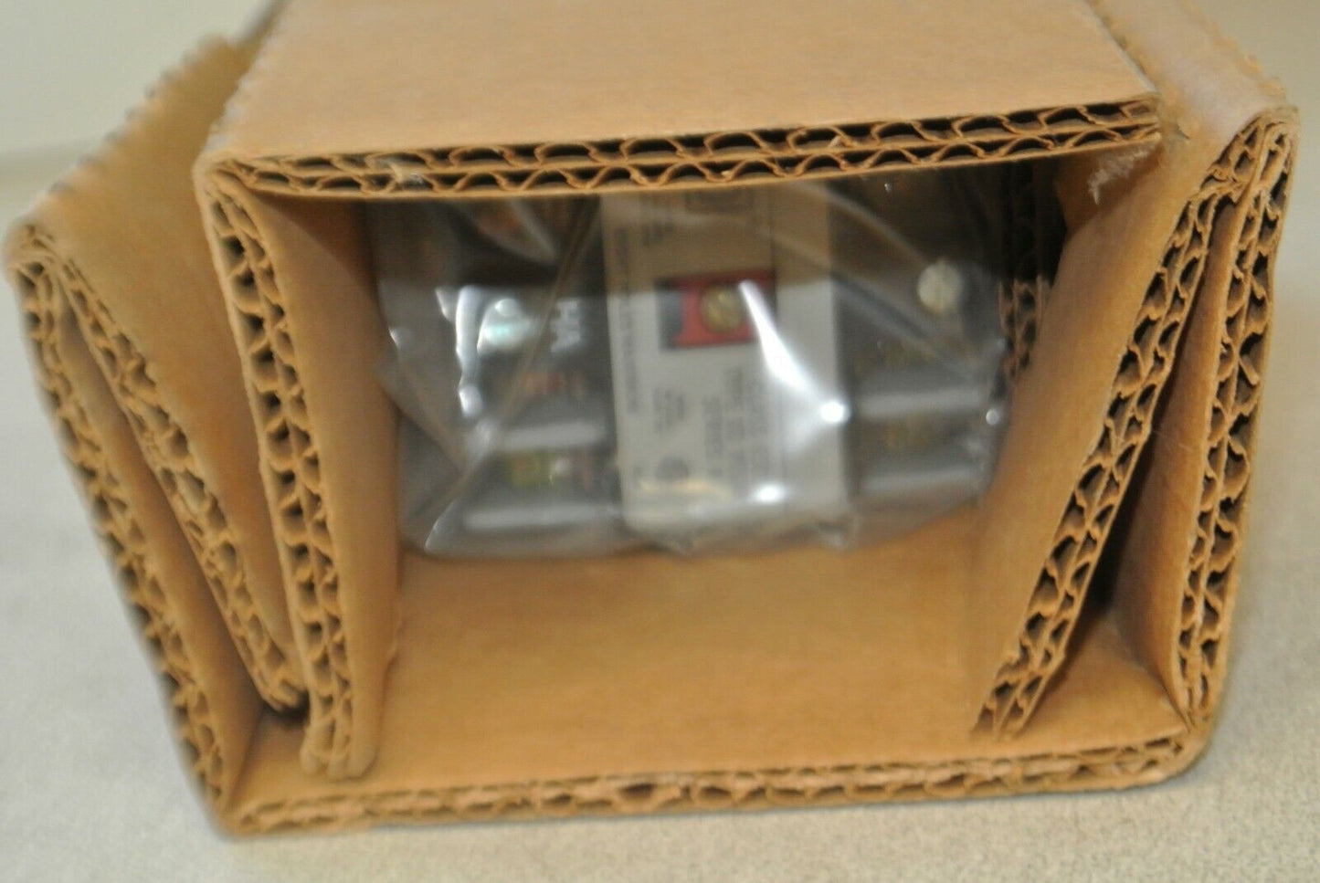 SQUARE D 8501 XDO22 INDUSTRIAL CONTROL RELAY / FORM HA / Ser. A / NEW SURPLUS