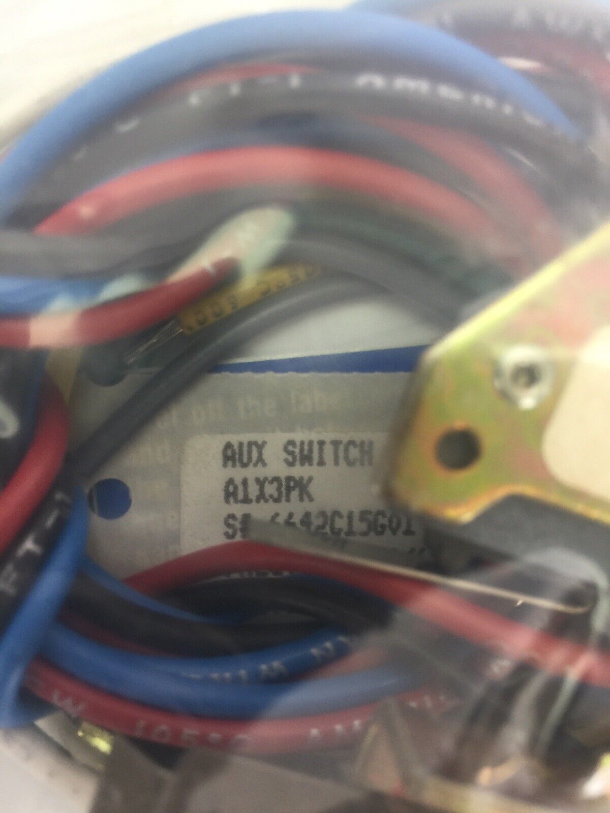 WESTINGHOUSE KS3250TG ELECTRONIC GROUND FAULT TRIP A1X3PK AUX SWITCH 6642C15G01