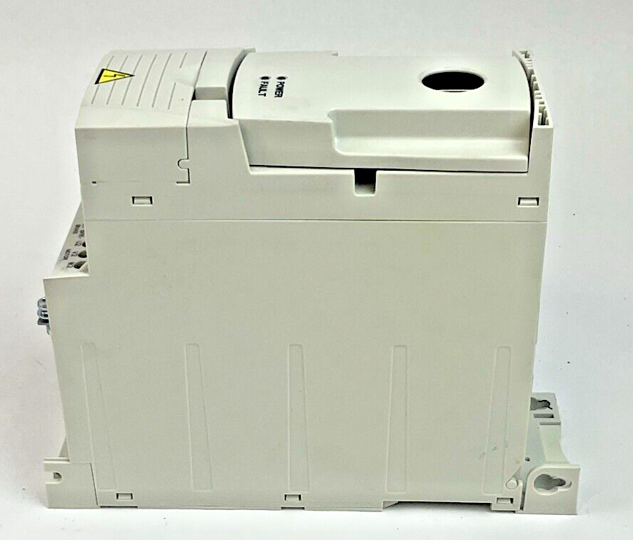 ABB ACS355-03O-05A6-4 VARIABLE FREQUENCY DRIVE 480V