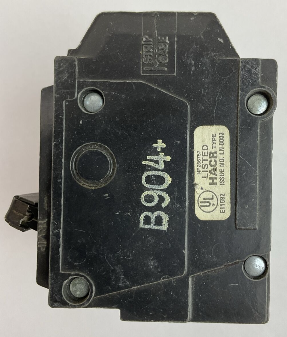GE TYPE THHQL32045 45AMP 240VAC 3POLE CIRCUIT BREAKER