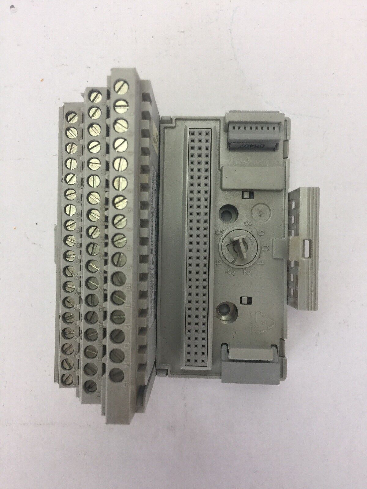 ALLEN BRADLEY 1794-TB3 FLEX I/O TERMINAL BLOCK SER A REV B01 5VDC 640mA