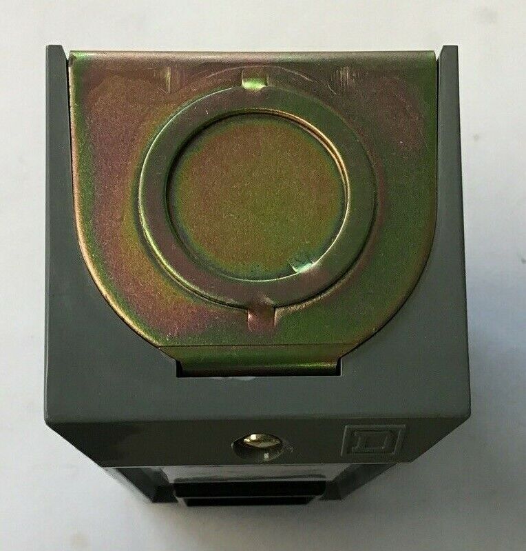 SQUARE D 9001 BG-107 SURFACE MOUNTED STATION UNIV. PUSHBUTTON W/O INSERT SER.A