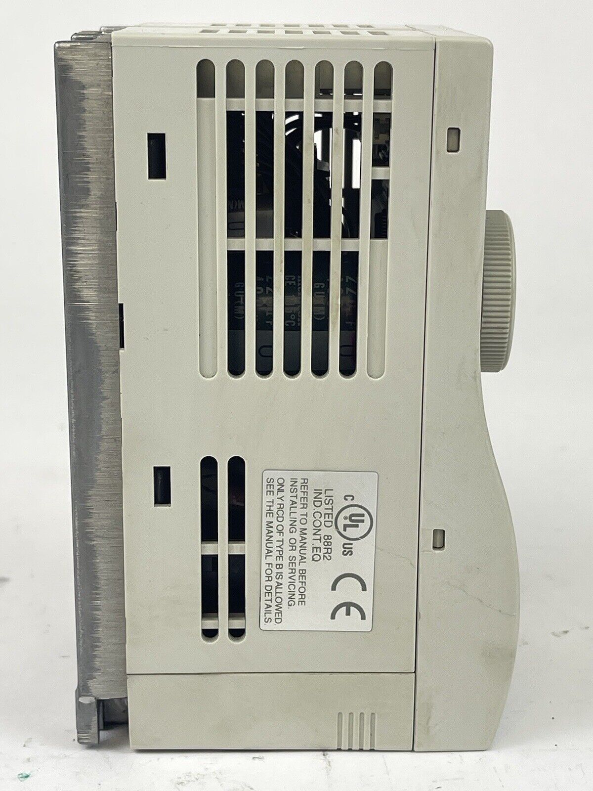 MITSUBISHI - FR-S520-0.2K-NA - 3 PHASE INVERTER - 1/4 HP, 2.6A, 240VAC .5-120Hz