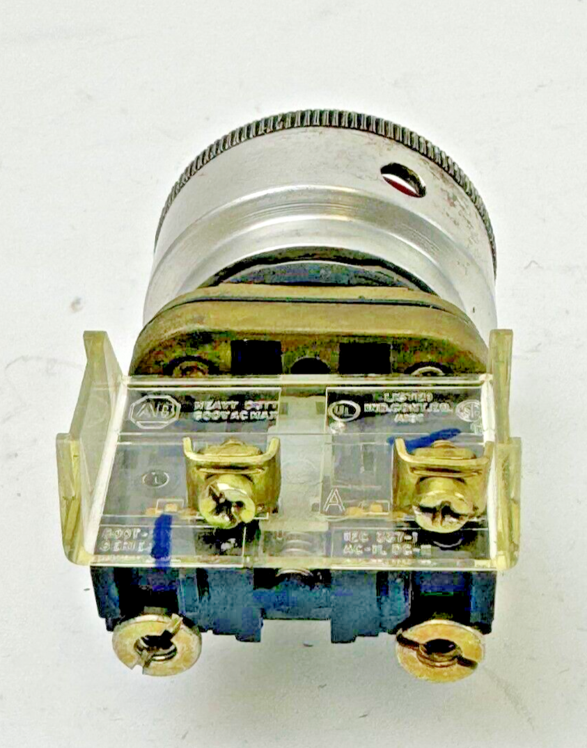 ALLEN-BRADLEY - 800T-D SER. T - RED PUSH BUTTON W/ 800T-X1 SER. D & GUARD