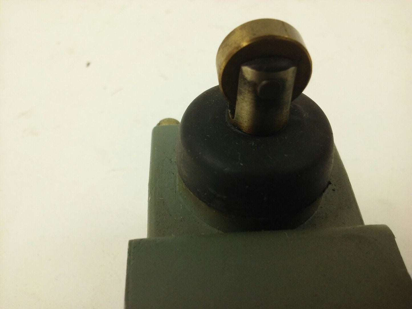 GE, CR115G120, LIMIT SWITCH, 600V MAX, NEW, GENERAL ELECTRIC, CR115G, NEW