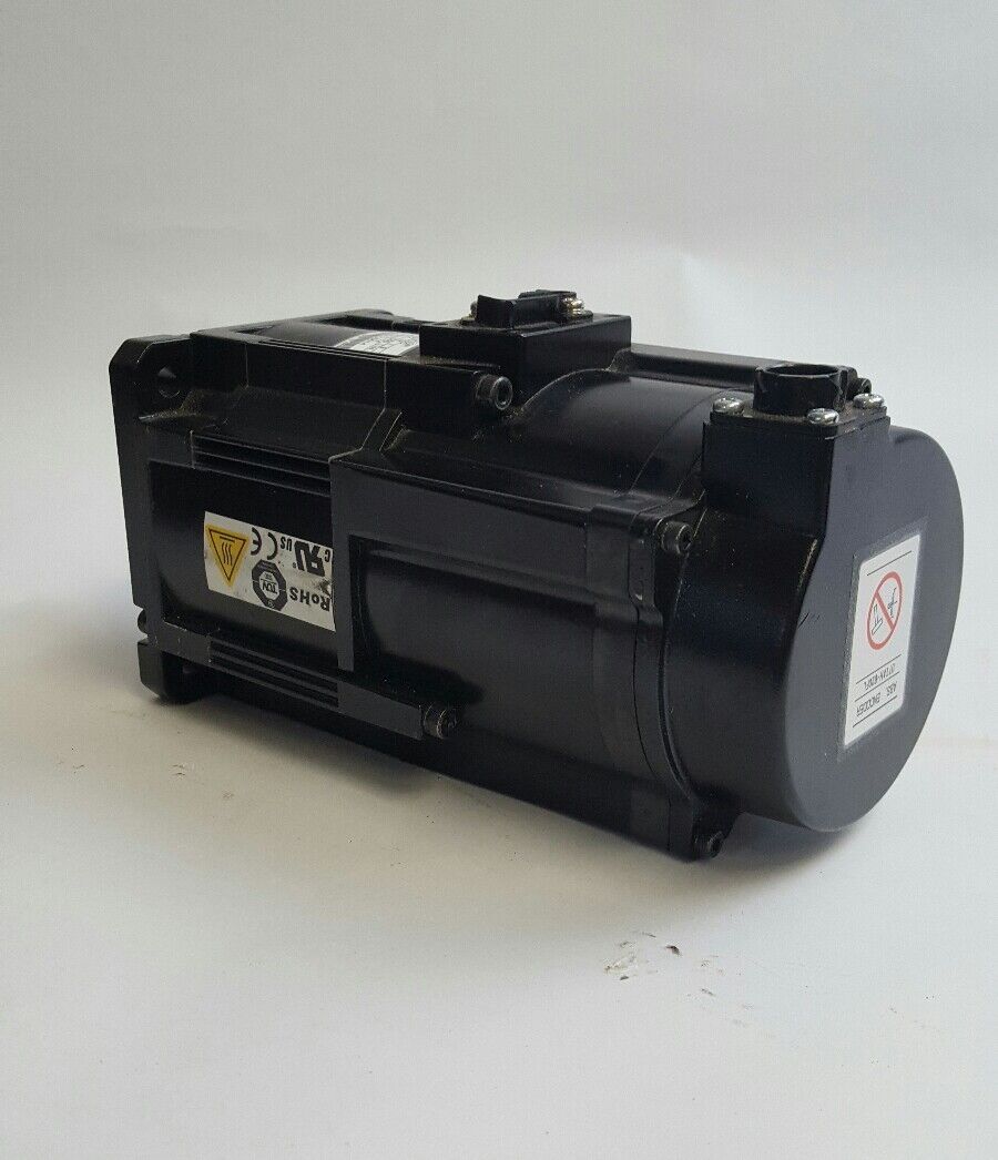 YASKAWA SGMGV-05D3E6C 400V, 0.45kW, 1.9A, AC SERVO MOTOR, NEW (DAMAGE)