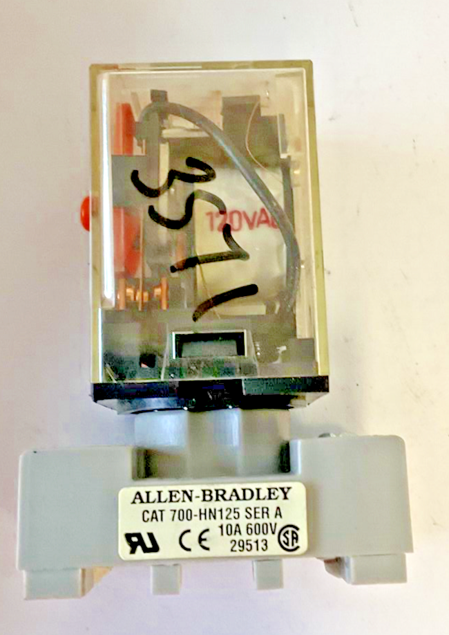 OMRON MK2PN-S RELAY 10A W/ALLEN BRADLEY 700-HN125 BASE SER.A 10A** LOTOF2**