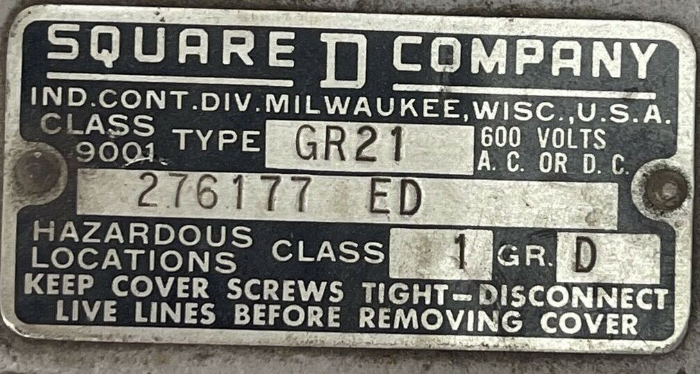 SQUARE D CLASS 9001 TYPE GR21 PUSHBUTTON START STOP STATION 600V