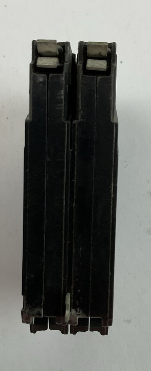 GE TQP230 30AMP 120/240VAC 2POLE CIRCUIT BREAKER (LOT OF 2)