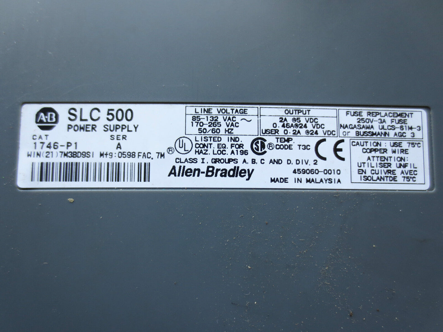 ALLEN-BRADLEY 1746-P1 POWER SUPPLY in 1746-A7 CHASSIS / RACK